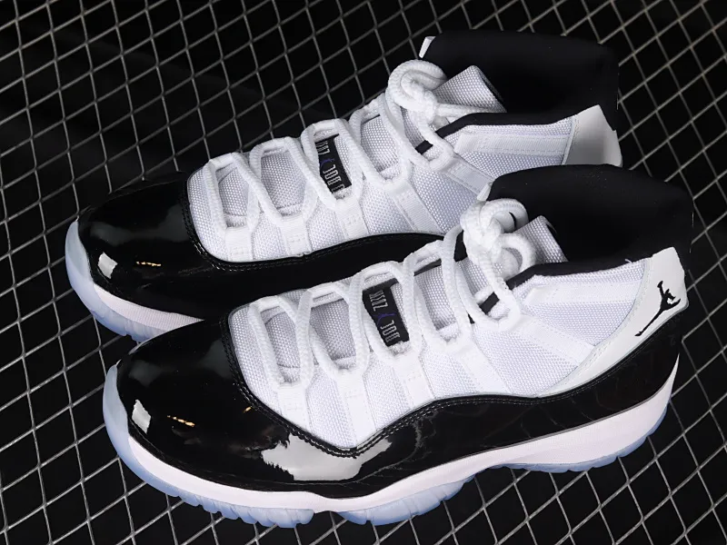 All categories Air Jordan Jordan series basketball shoes Air Jordan 11 OG version Air Jordan 11Concord AJ11 Concord black and white replica basketball shoes 378037-100